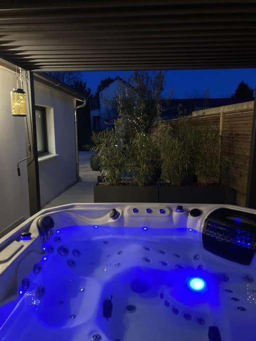 Spa & Serenite, Aux Portes De Disney Et De Paris Villiers-sur-Morin Екстериор снимка