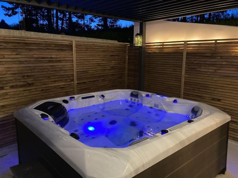 Spa & Serenite, Aux Portes De Disney Et De Paris Villiers-sur-Morin Екстериор снимка
